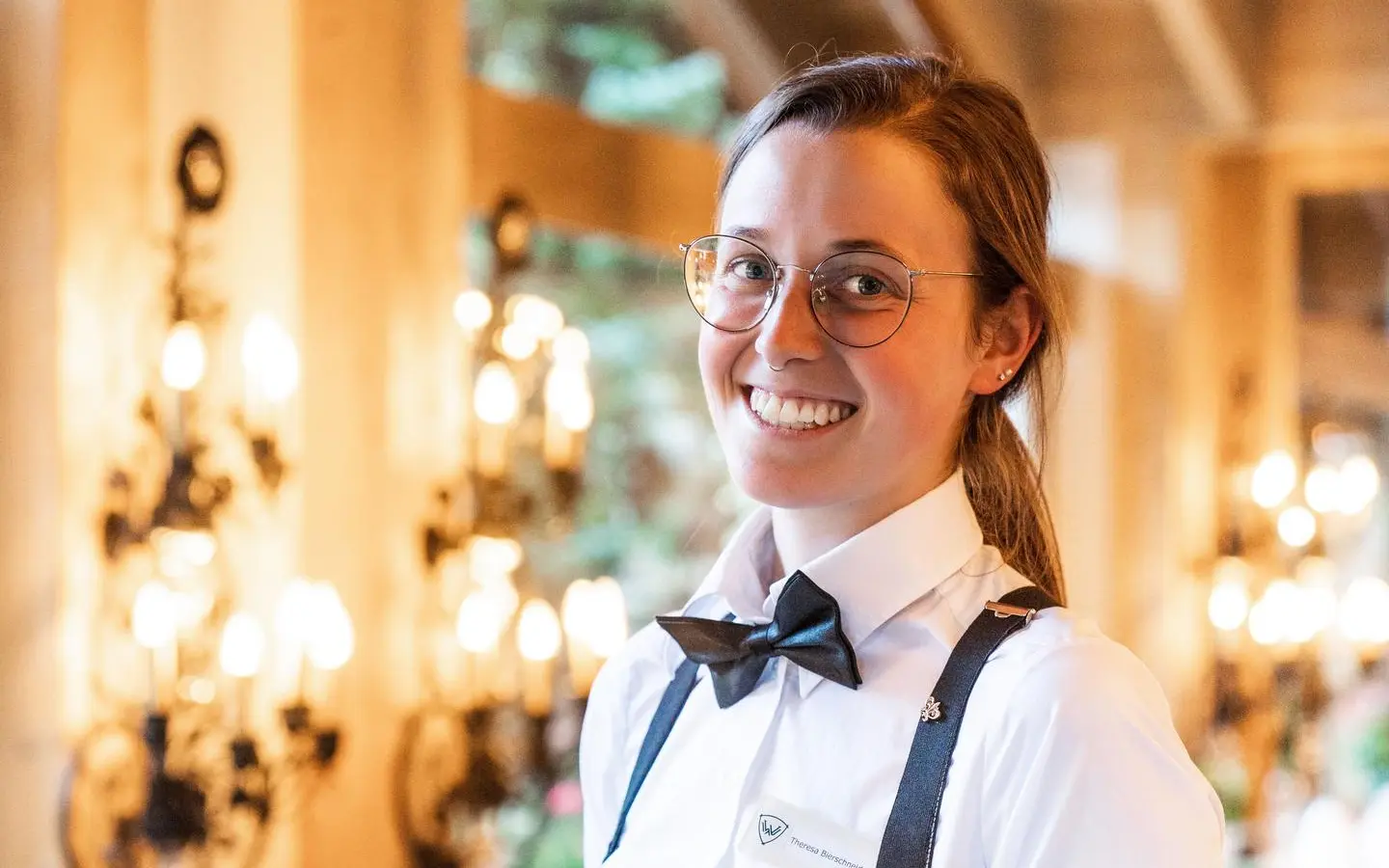 Unser Barchef verwöhnt Sie gerne mit einem tollen Cocktail